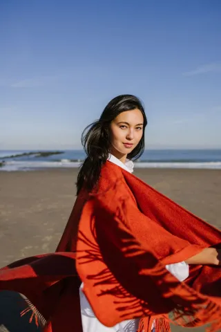Antracietgrijze Warmi Alpaca Poncho 