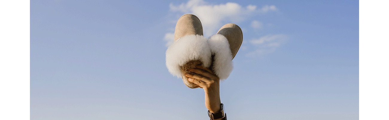 Alpaca slippers for men
