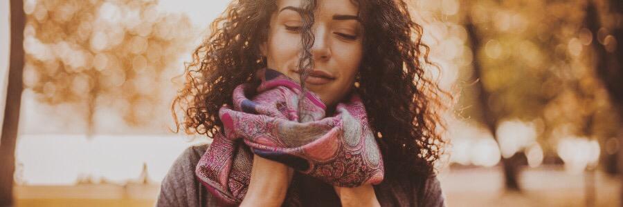 dicker lilafarbener Schal für Frauen