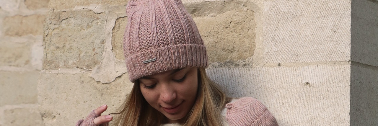 roze beanie