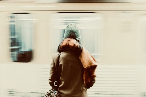 Metro trajet transport femme