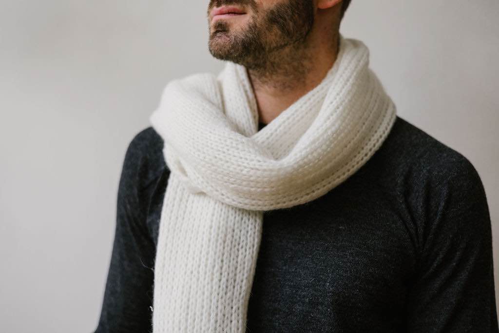 écharpe chaude blanche pour homme élégant et style premium